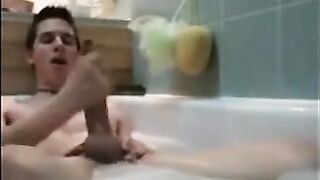 Twink jerking off in bathtub