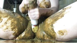 Poop Play Masturbation - BizarroPornos.Com